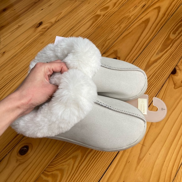 Lauren Conrad Slippers - Picture 8 of 9